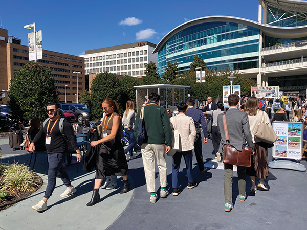 Busy day at the fall 2023 HPMKT